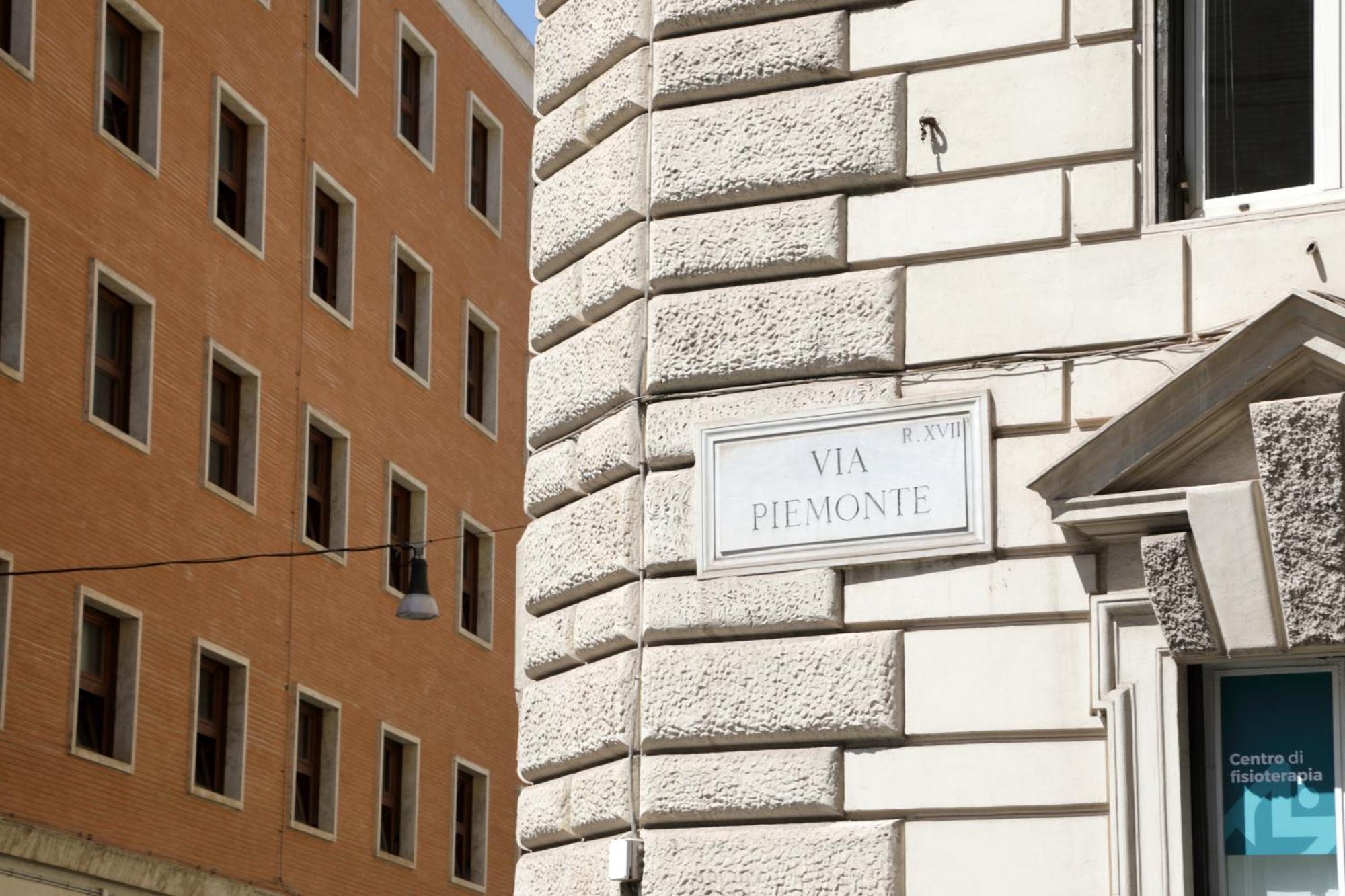 The Right Place 4U Piemonte Apartment Roma Dış mekan fotoğraf